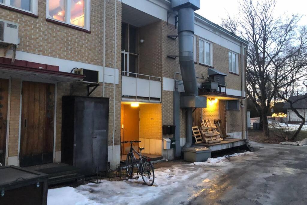 Yksiö 1 km jokirannasta föriltä/ 2 km torilta Lägenhet Åbo Exteriör bild